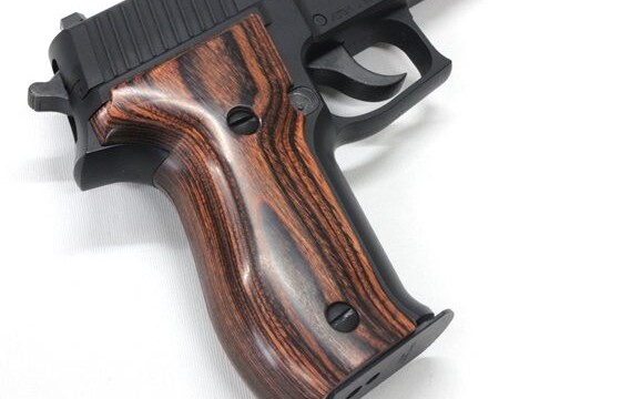 Wood Grip SIG SAUER P226 RAIL (Smooth / Brown)