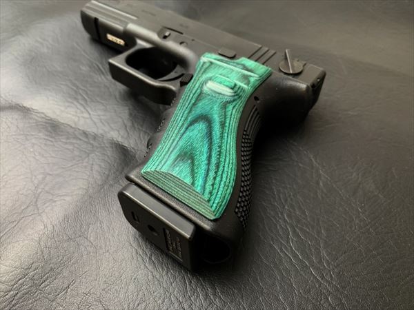 Wood Grip Glock 17 / 18C (Smooth / Green)