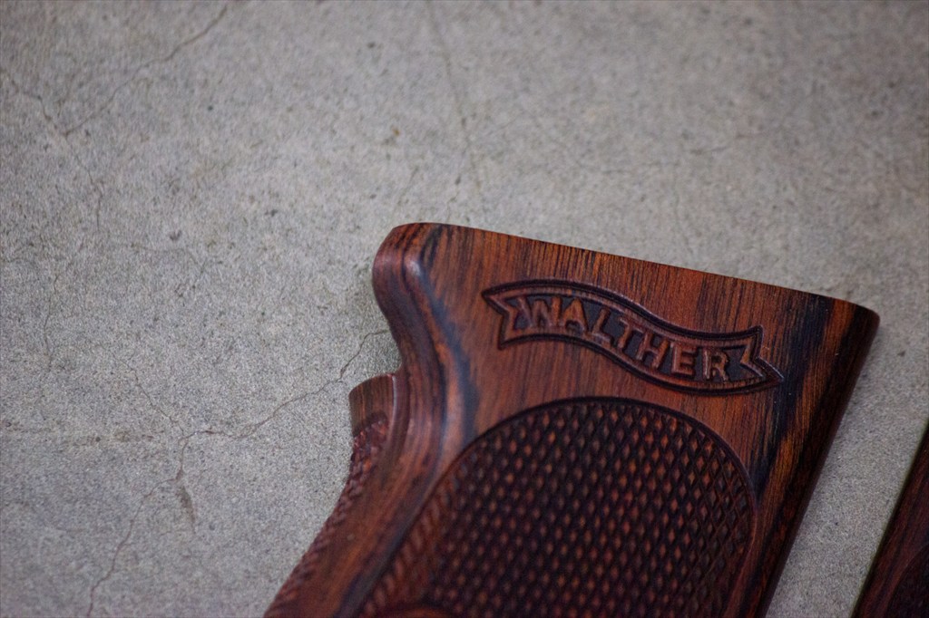 Wood Grip | Maruzen Walther PPK (Checkered/Brown)