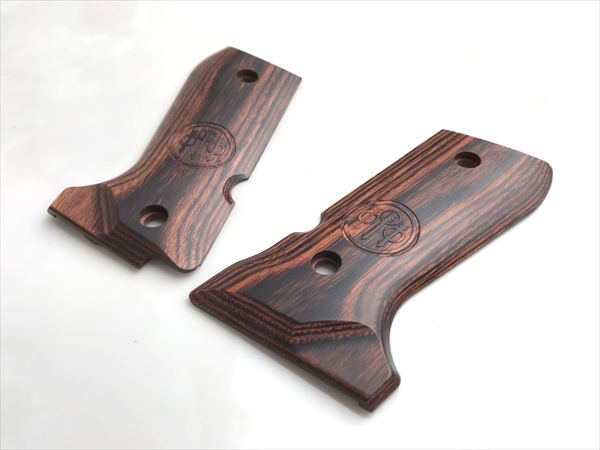Wood Grip U.S. M9 / M9A1 (Smooth logo / Brown)
