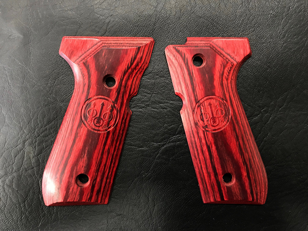 Wood Grip U.S. M9 / M9A1 (Smooth logo / Red)