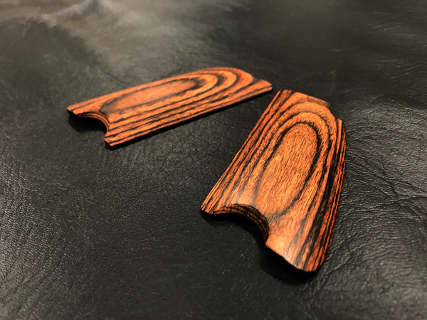 Wood Grip USP Compact (Smooth / Brown)